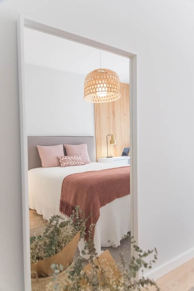 5 Ways Mirrors Can Maximize A Space in