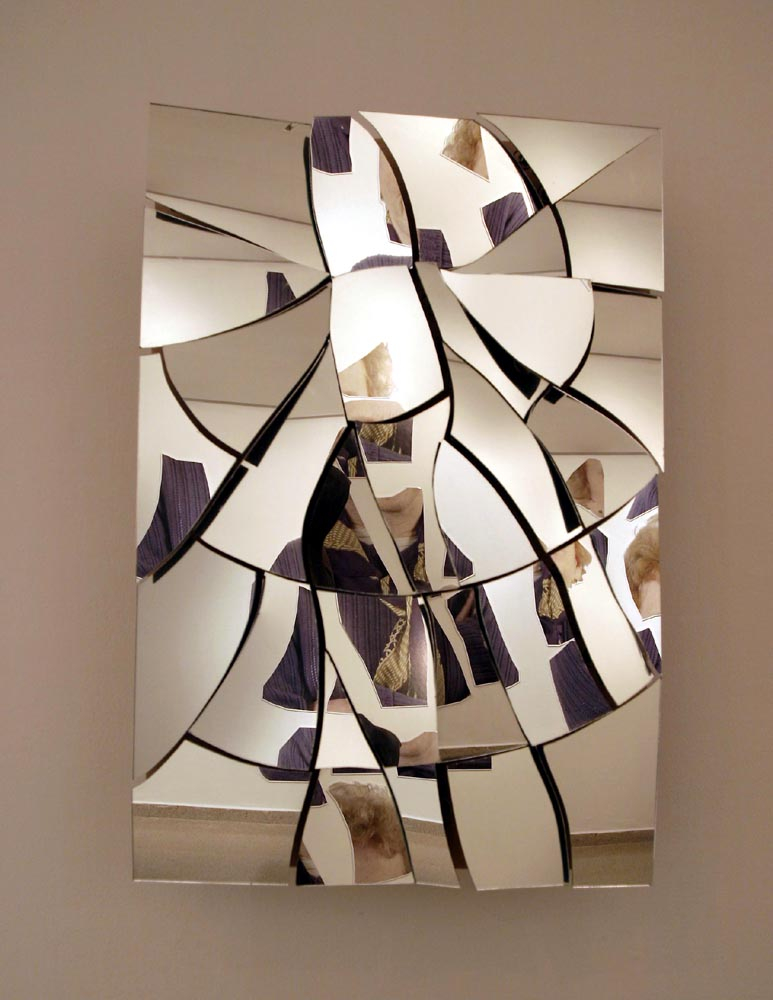 Daniel Rozin Broken Red Mirror in