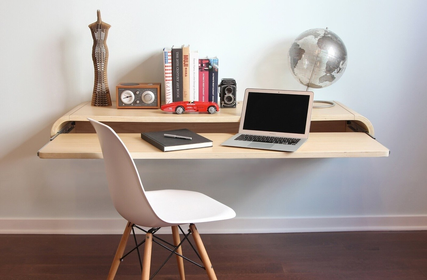 Storage Solutions On Floating Desk with regard to Designing Functional Spaces with Floating Desks and Integrated Storage