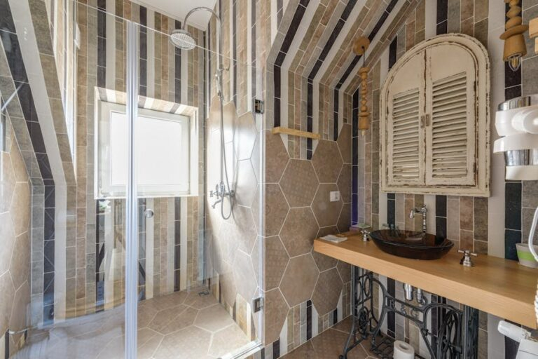 8 Tips For Achieving A Level Surface With Tiles That Pros Swear By ... intended for