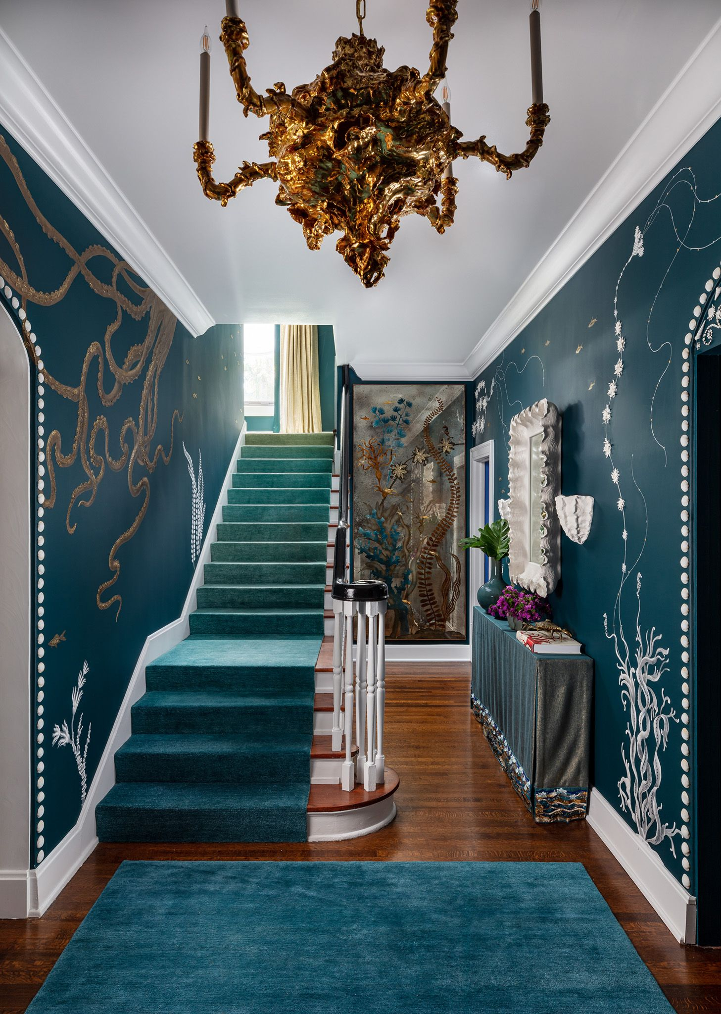 Create An Easy Hand Painted Wall Design That Will Make Your Room Stand Out! for