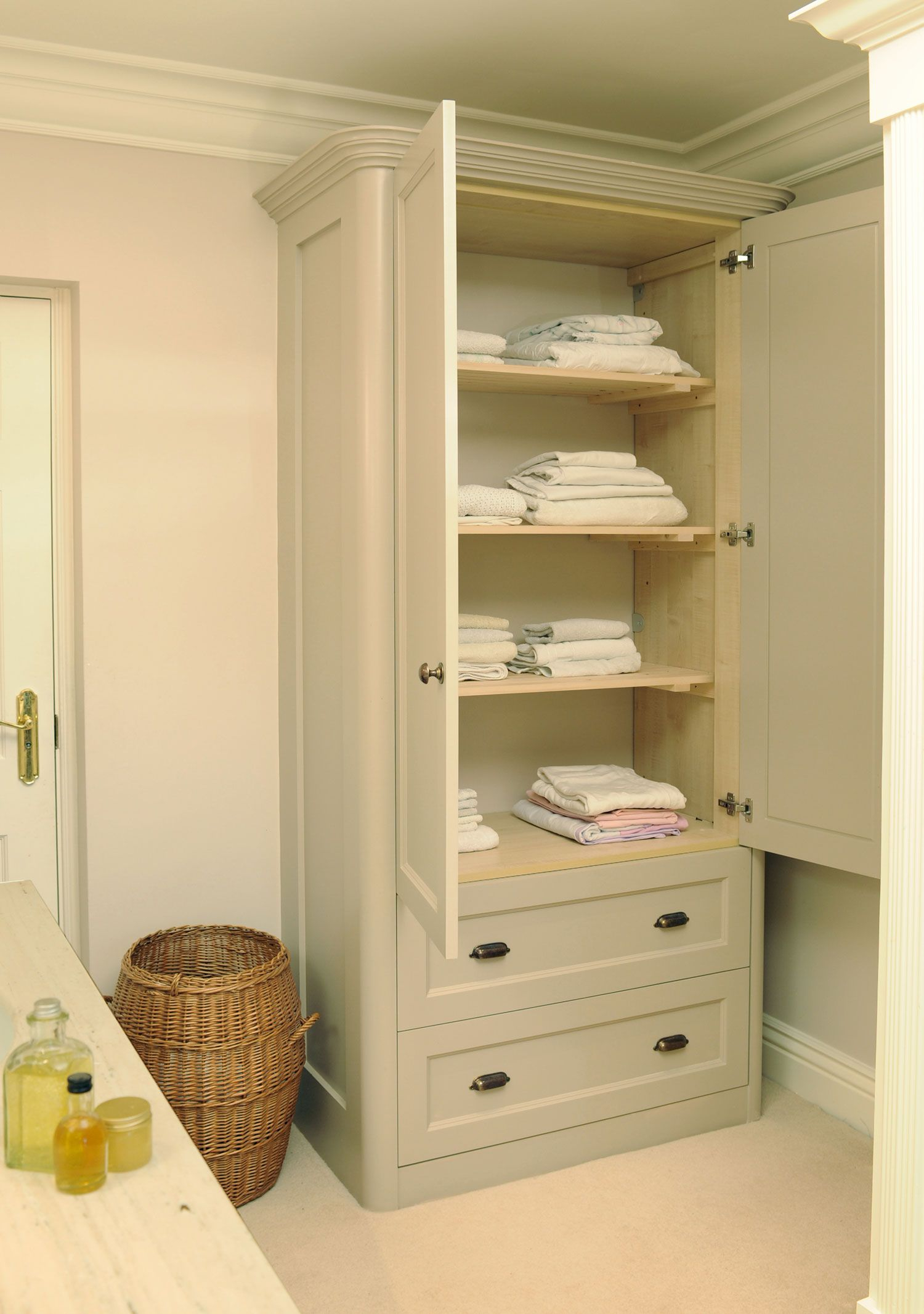 Creating The Perfect Storage Solution: Bathroom Linen Cabinets - Home ... within
