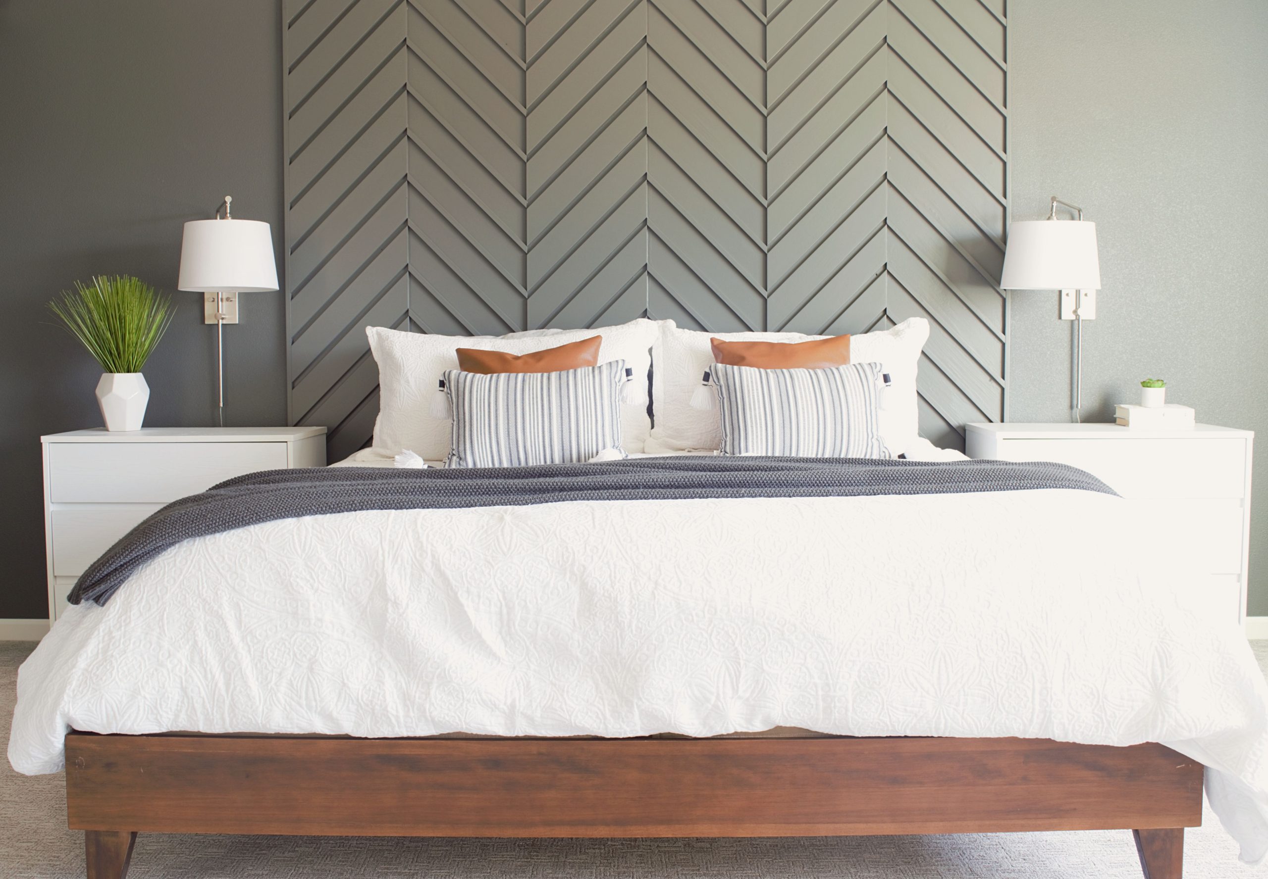 Modern Master Bedroom Accent Wall - Modern Bedroom Wallpapers - Stylish ... within