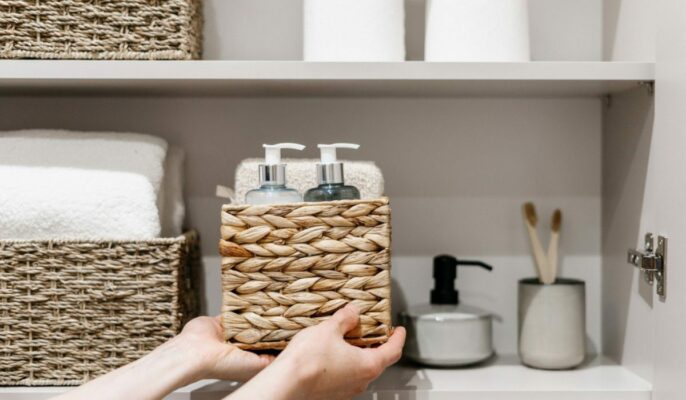 Tips To Declutter Your Bathroom within