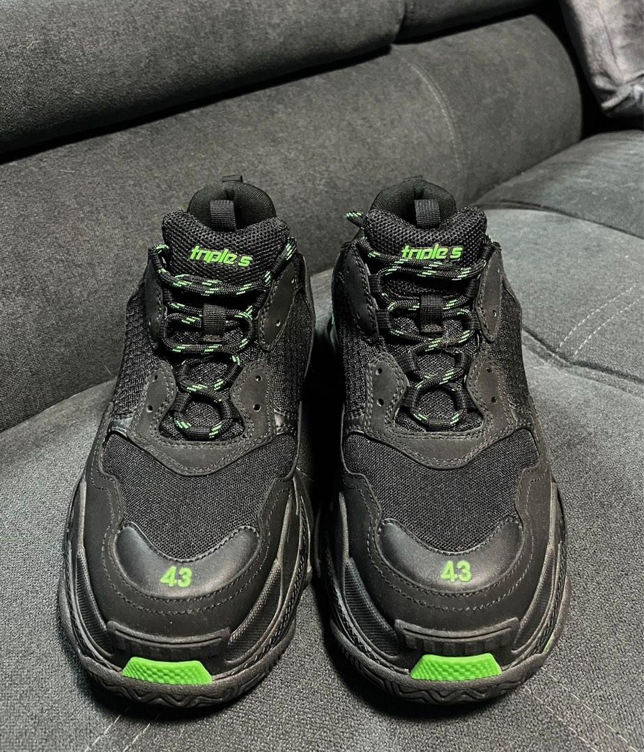 Balencia Triple S, Men's Fashion, Footwear, Sneakers On Carousell for
