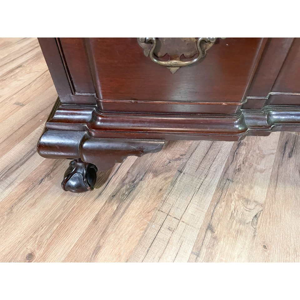 Nvin0388, Quality Chest, Mahogany Ball And Claw Blockfront Chest Of ... regarding Decoding the Design Principles of the NVIN0388 Mahogany Ball and Claw Blockfront