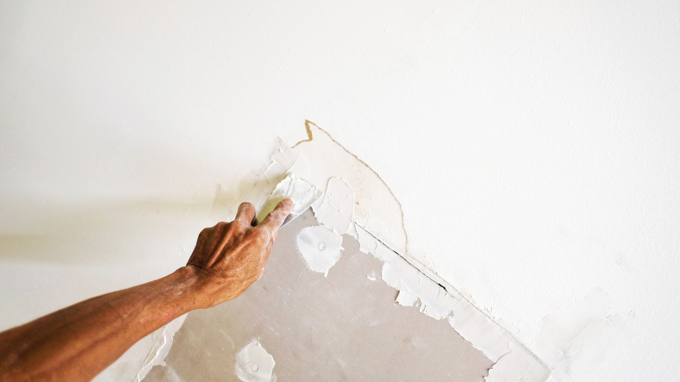 Restoring Walls After Damage With Seamless Drywall And Painting Solutions intended for Troubleshooting Common Issues for Flawless Lacquered Walls