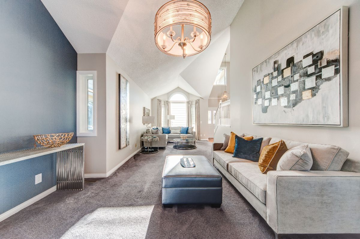 Tips For Creating A Comfortable And Cozy Living Room with