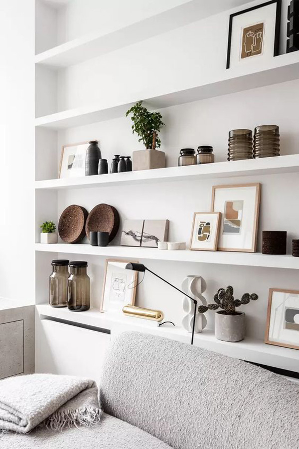 20 Best Shelf Styling Ideas That Room Make Beautiful | Homemydesign with Maximizing Small Spaces with Smart Shelf Solutions
