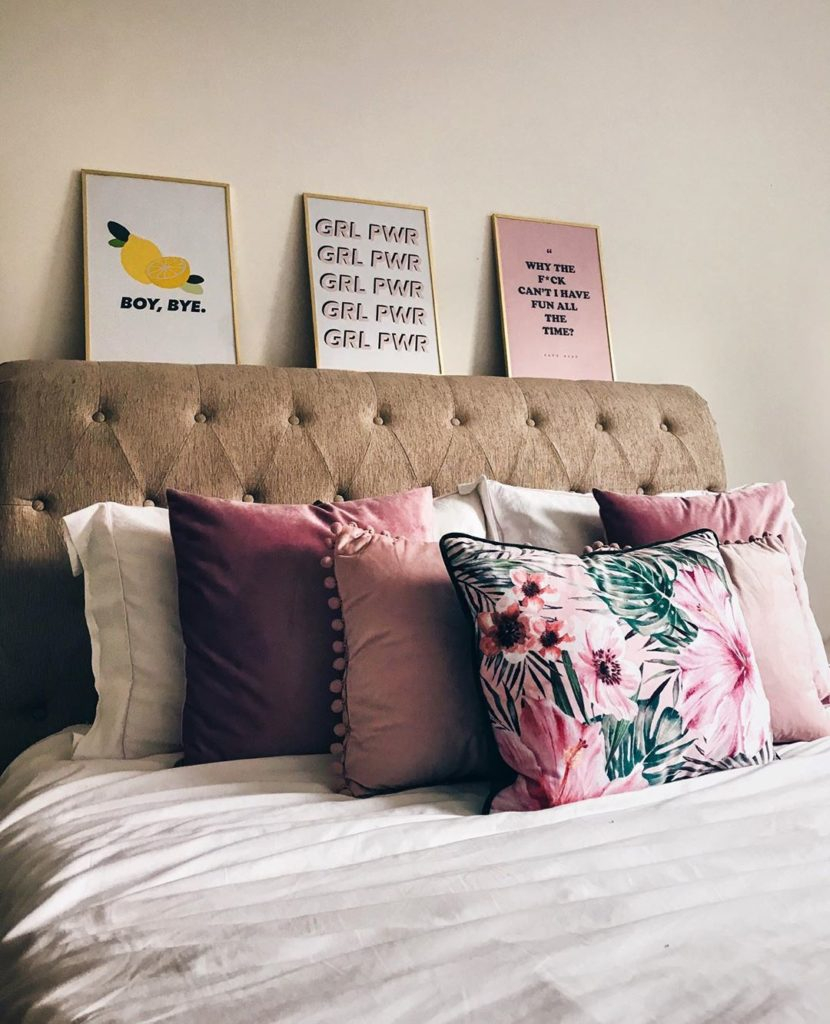25 Beautiful Bedroom Wall Art Ideas pertaining to Bedroom Art Walls