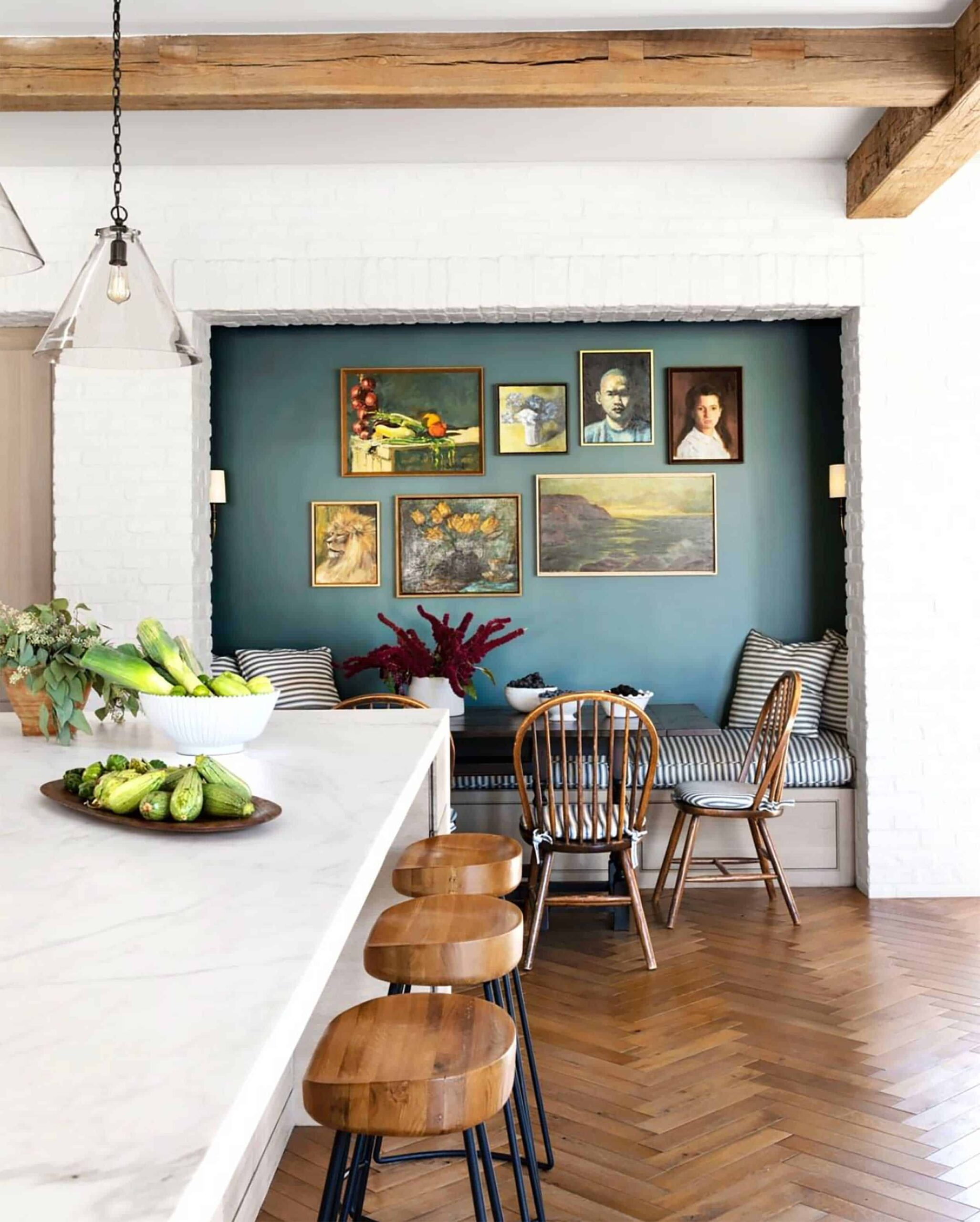Accent Walls Are Cool Again (& Here's How To Get Them Right) with Getting The Accent Wall Right