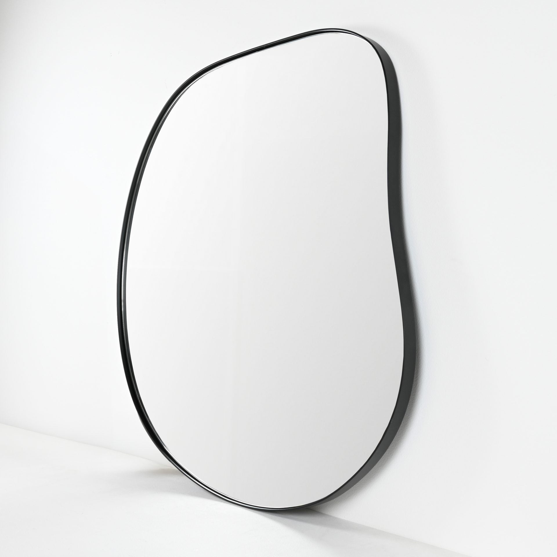 Styling Your Interiors with an Organic Mirror a Matte Black Knob Frame Guide