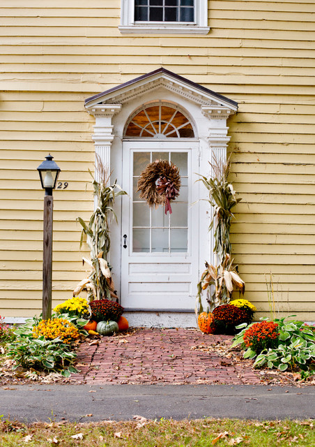 Houzz Call: Show Us Your Seasonal Decor for Houzz Call: Show Us Your Feature Wall