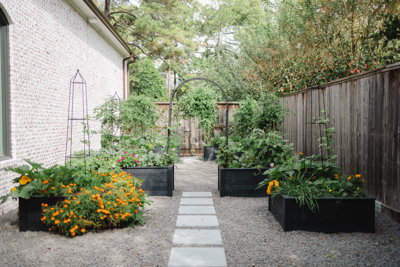 How To Start A Garden Part 2: Creating A Garden Design • Gardenary in Avoid expensive planning mistakes in your kdagardenation layout by marking the design with stakes first