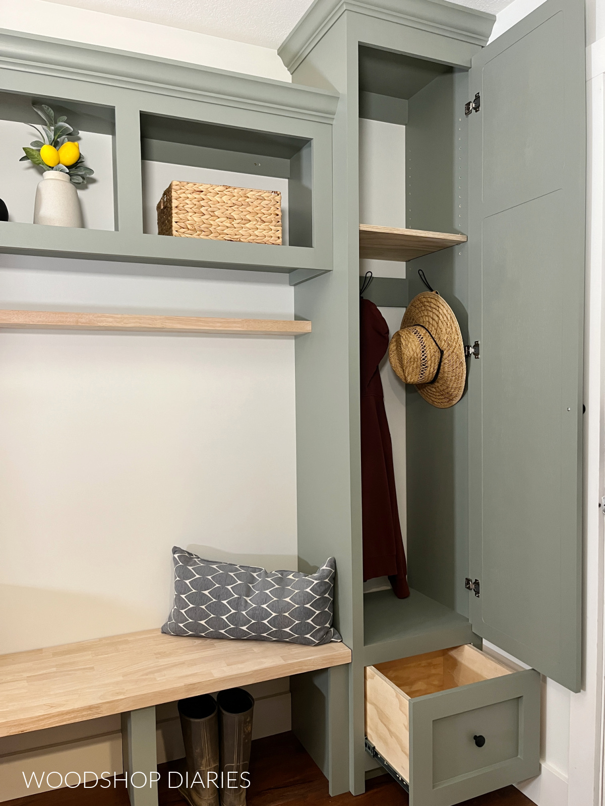 Efficient Mudroom Construction Diy: Save Space And Time With Simple ... for Mudroom Shelf Design