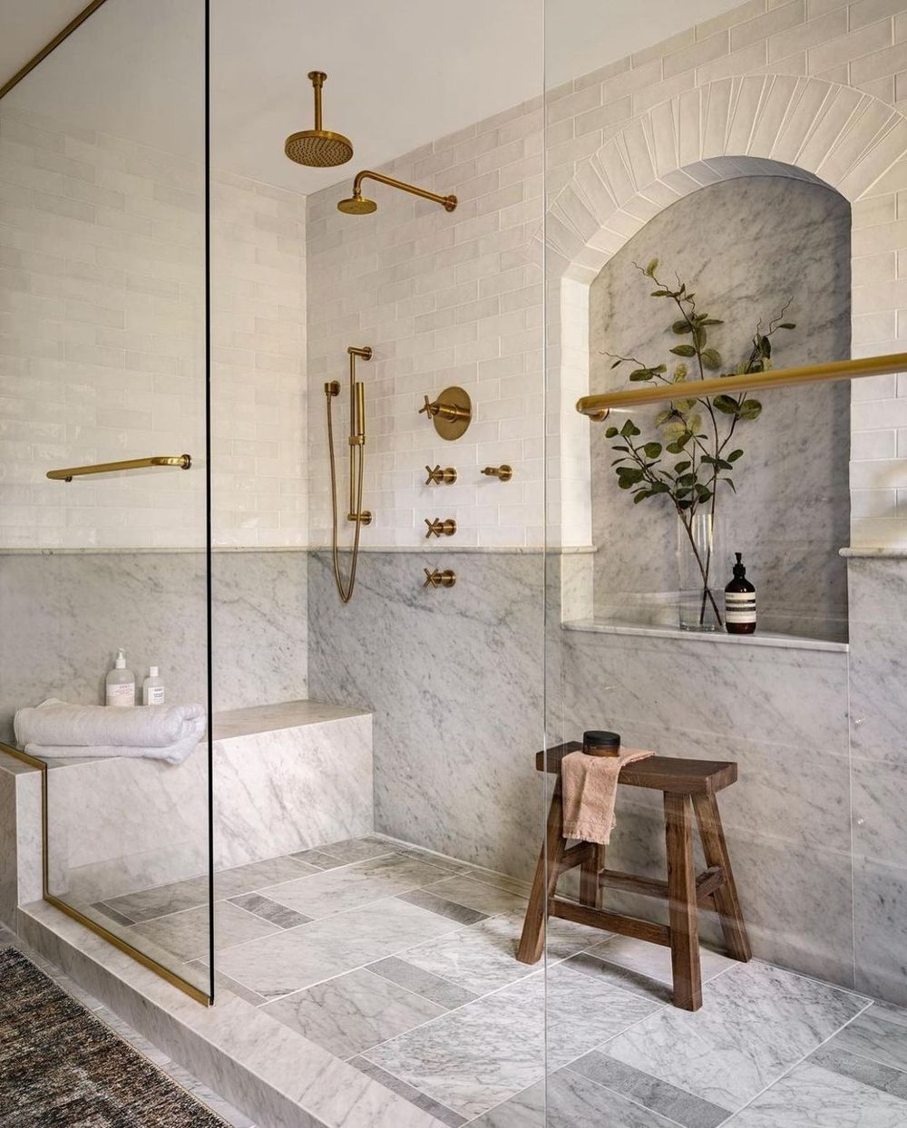 The Enduring Appeal of Teak and Why Designers Still Swear by It for Wet Environments
