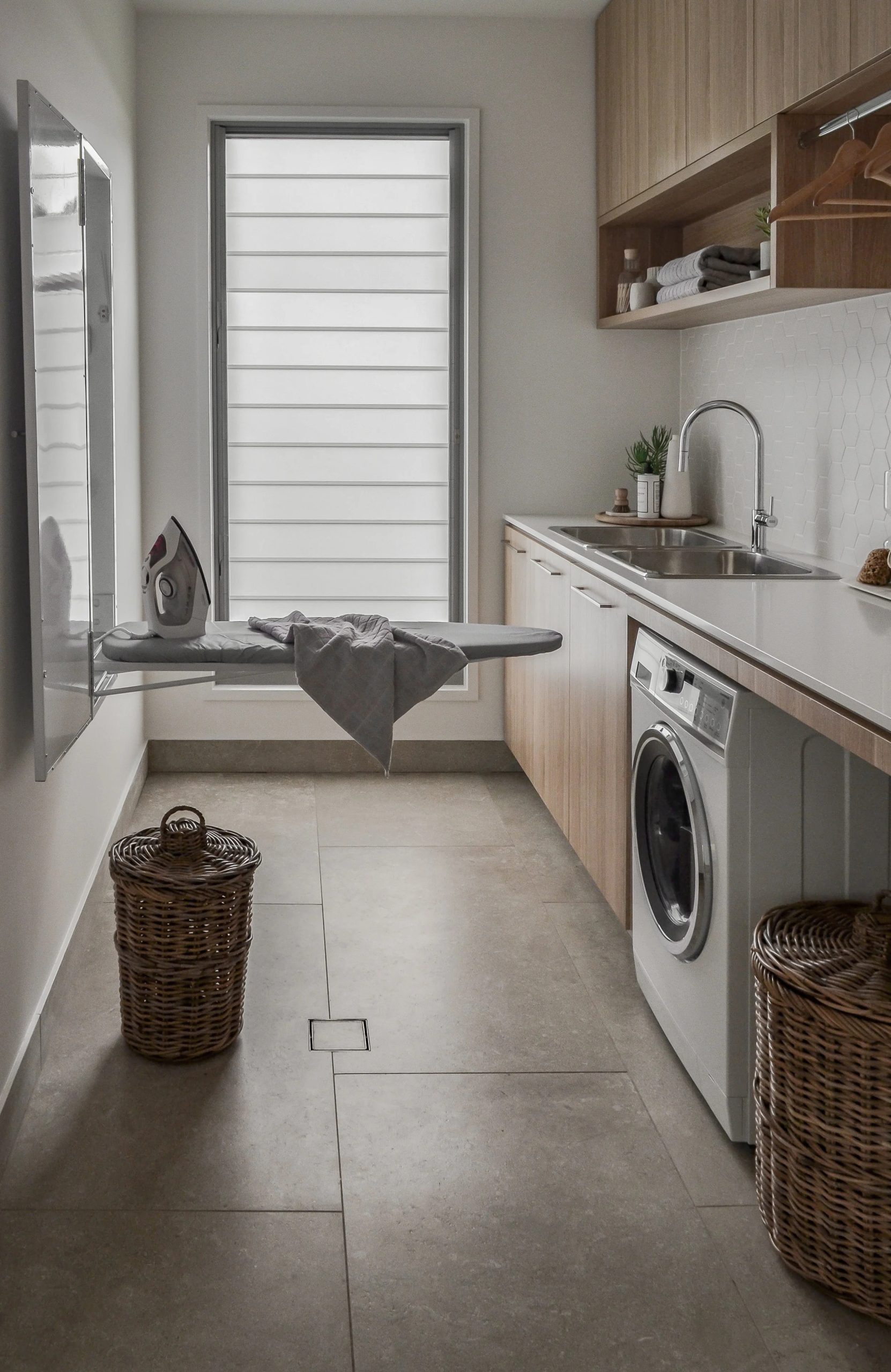 5 Laundry In Kitchen Design Ideas for Laundry Cabinet Design