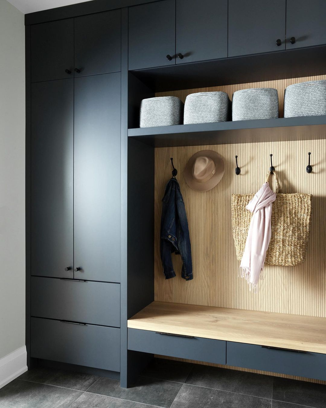 Coat Rack And Bench For Mudroom Storage Ideas | Modern Mudroom With ... for Mudroom Rack Design