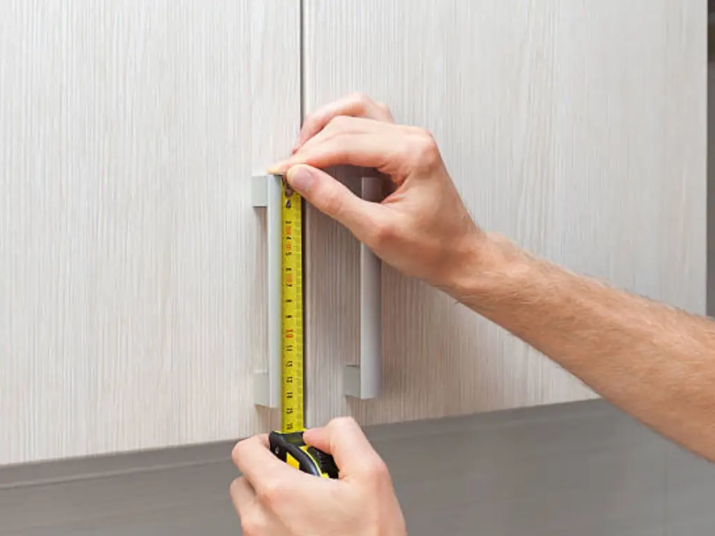 Where To Put Knobs And Handles On Kitchen Cabinets: Expert Tips | Maxave for How To Measure Cabinet Handles For Existing Holes